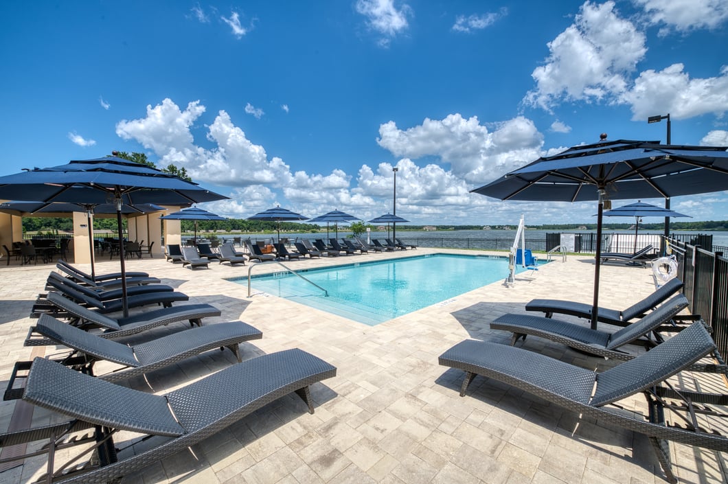 Bella Collina Lakefront Pool