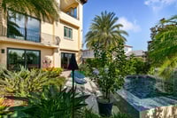 16214 Ravenna Ct