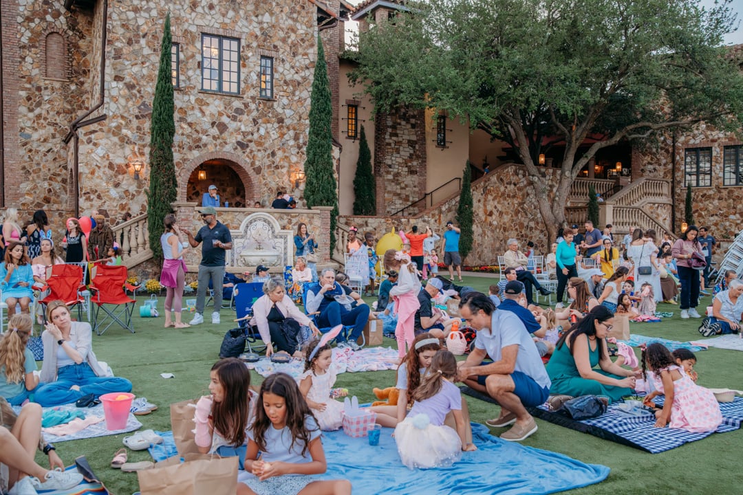 Bella Collina families attending outdoor event at Bella Collina