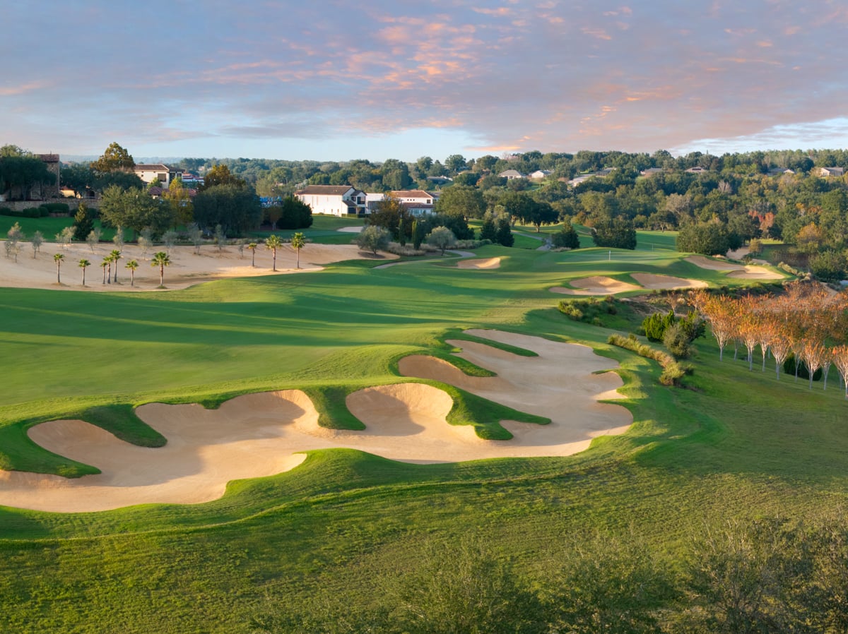 Shot of hole 18 bunker at Bella Collina golf course