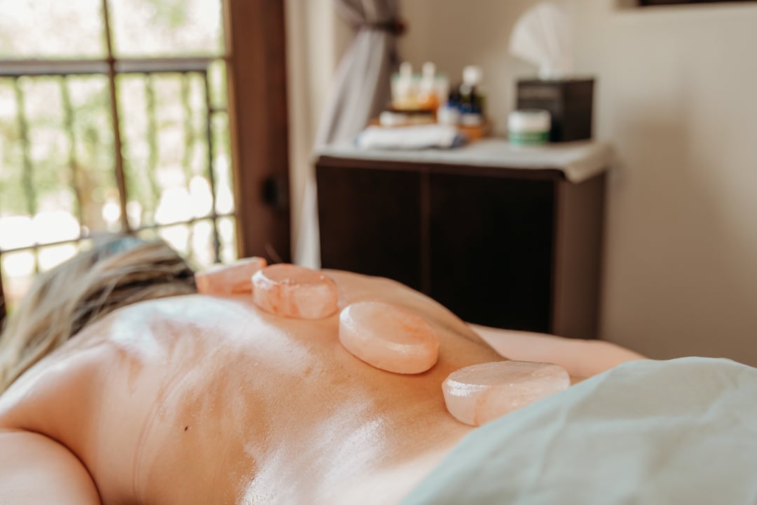 Pink Himalayan Massage